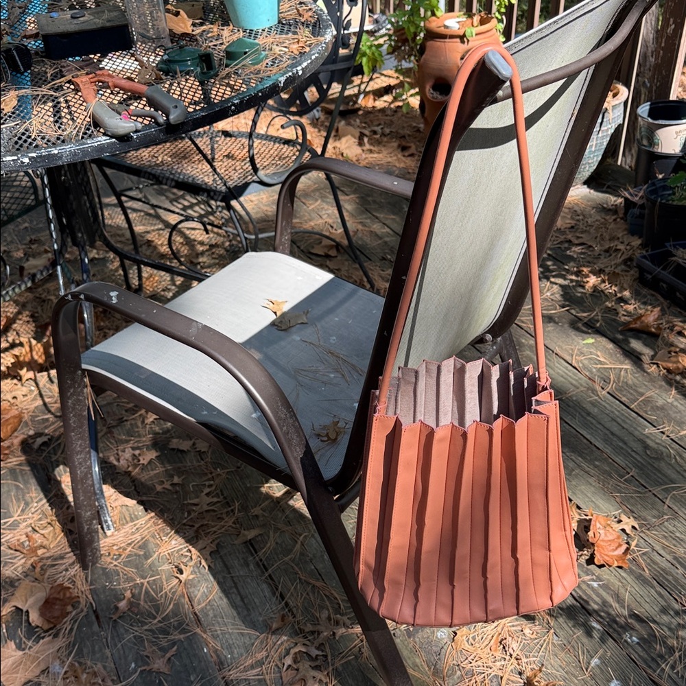 a new day Pink Pleated Shoulder Bag